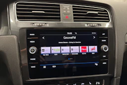 punainen Volkswagen Golf 2020 kuva 17.