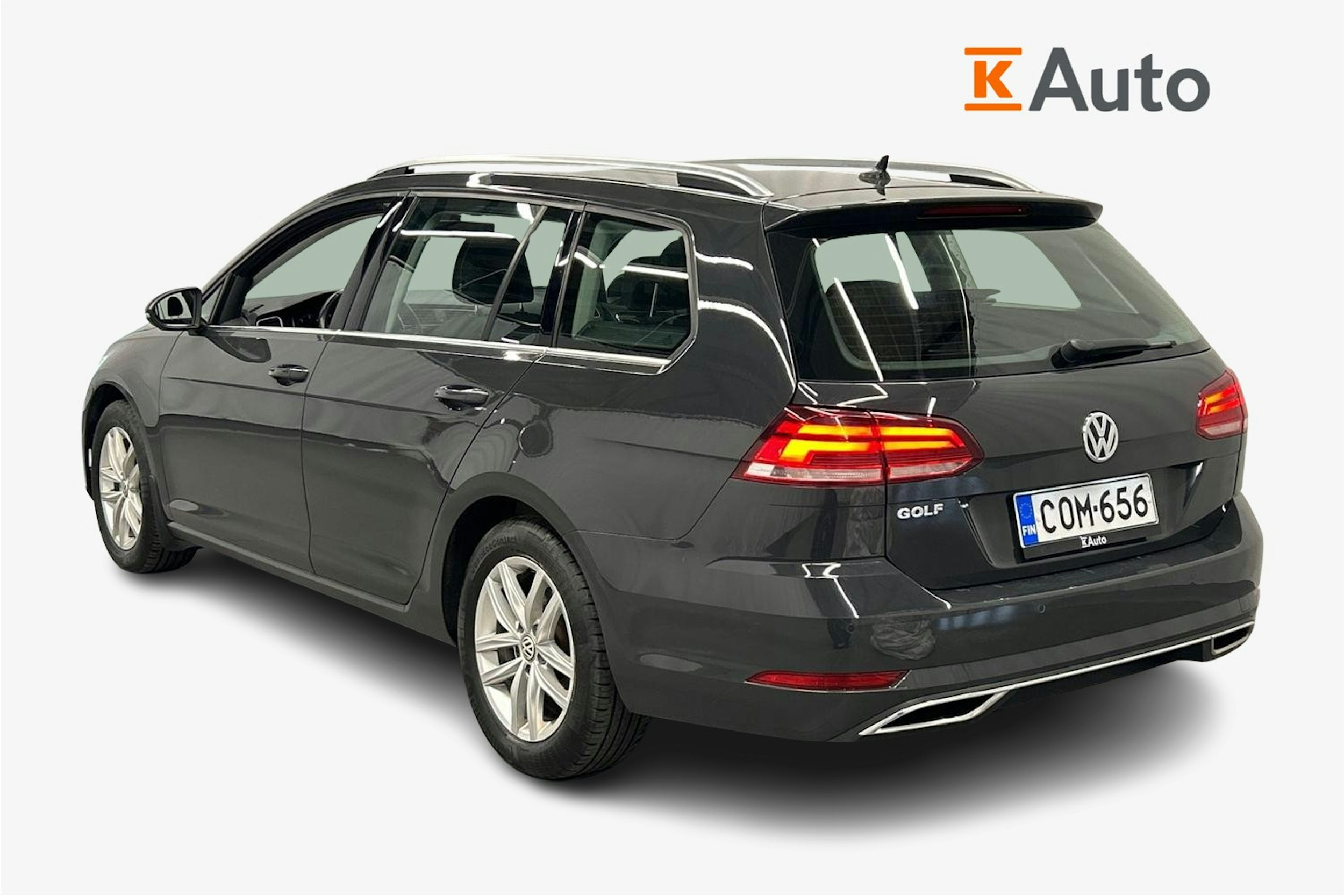 harmaa Volkswagen Golf 2020 kuva 2.