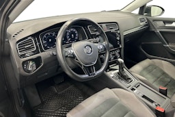 harmaa Volkswagen Golf 2020 kuva 7.