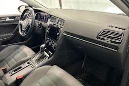 harmaa Volkswagen Golf 2020 kuva 15.
