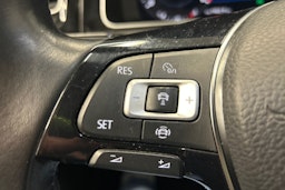 harmaa Volkswagen Golf 2020 kuva 19.