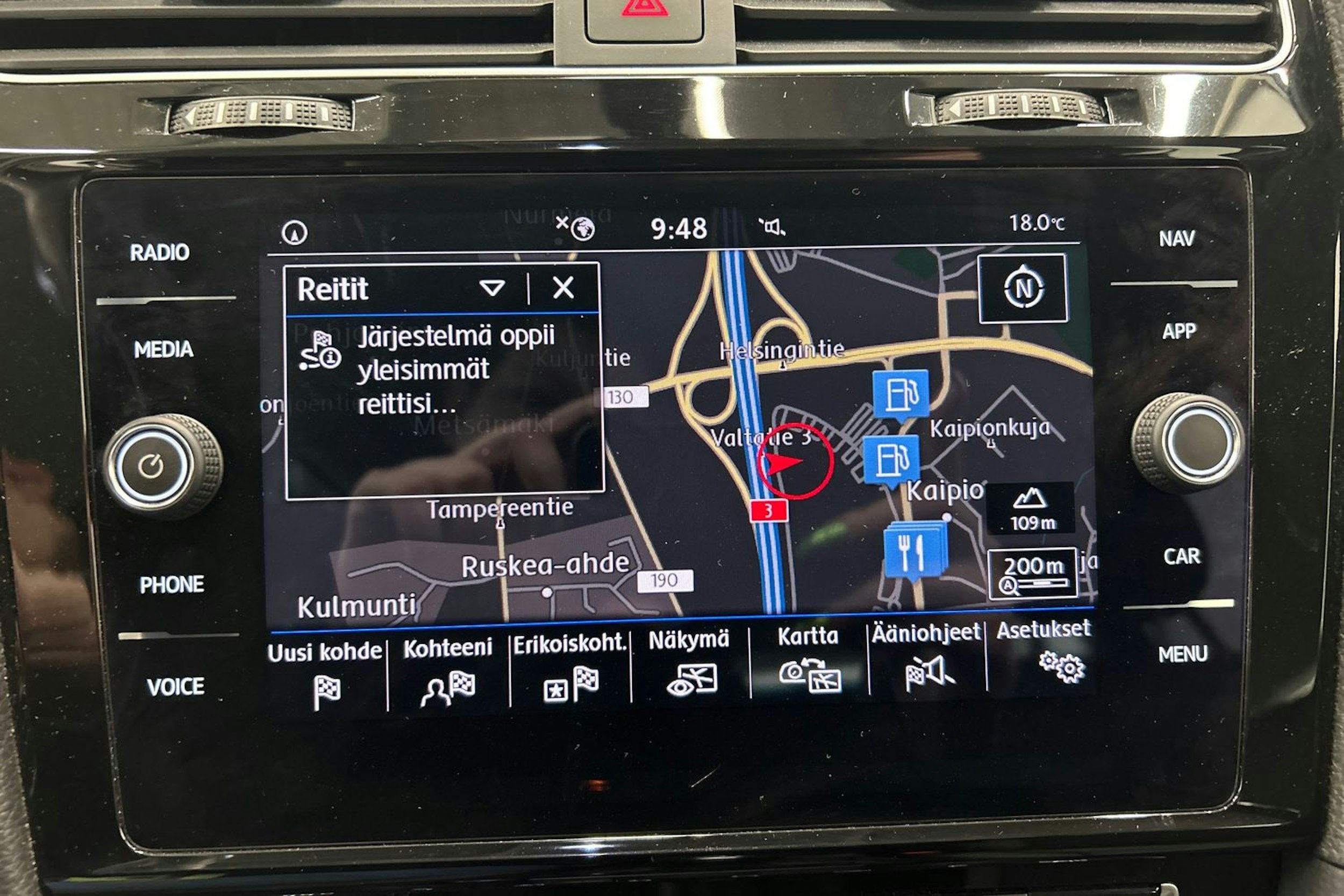 harmaa Volkswagen Golf 2020 kuva 23.