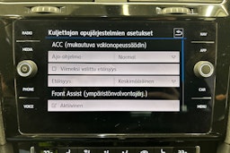 harmaa Volkswagen Golf 2020 kuva 24.