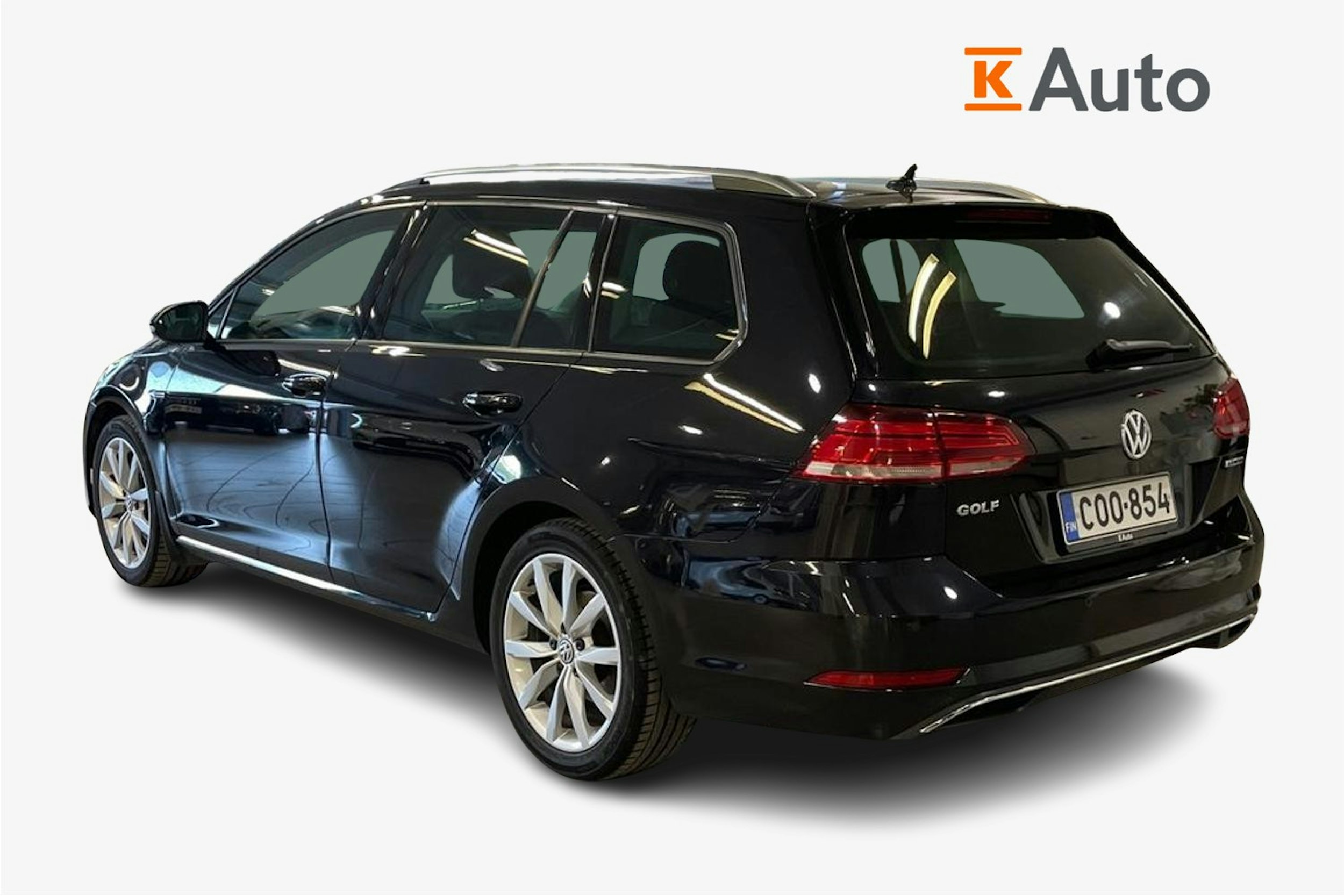 musta Volkswagen Golf 2020 kuva 2.