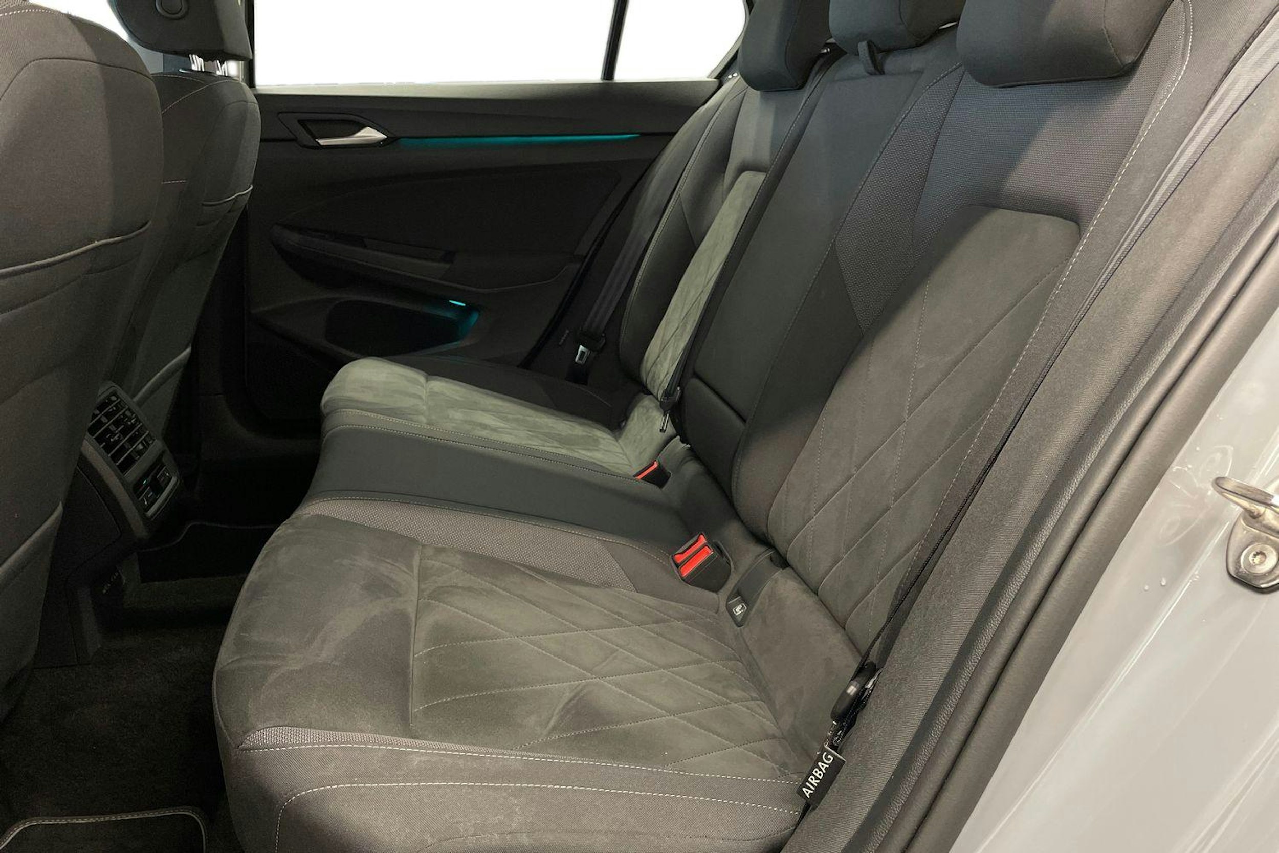 harmaa Volkswagen Golf 2020 kuva 10.