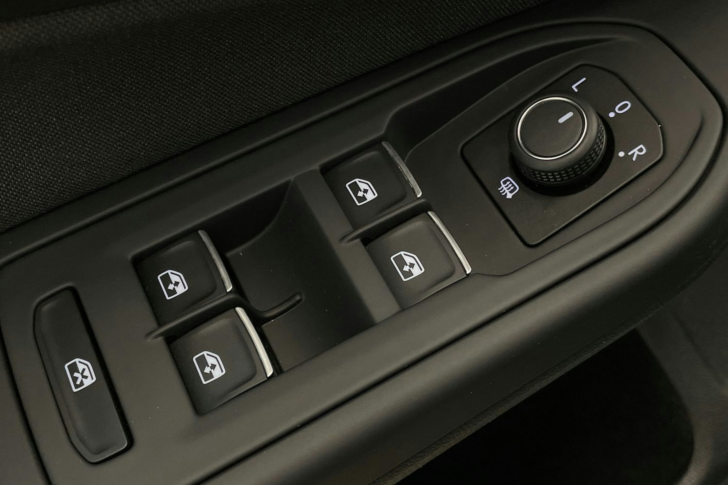 harmaa Volkswagen Golf 2020 kuva 14.