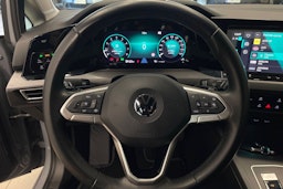 harmaa Volkswagen Golf 2020 kuva 16.