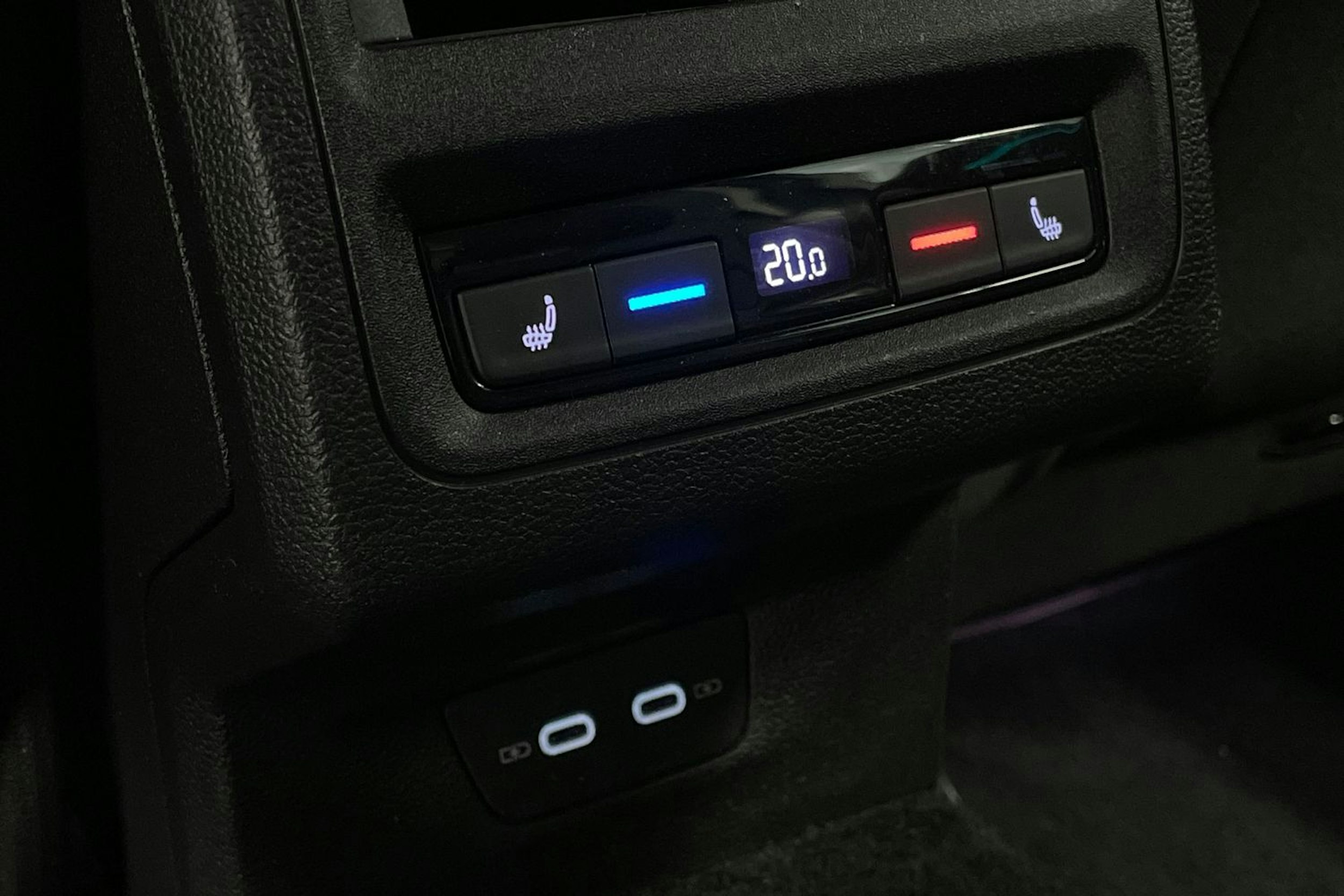 harmaa Volkswagen Golf 2020 kuva 23.