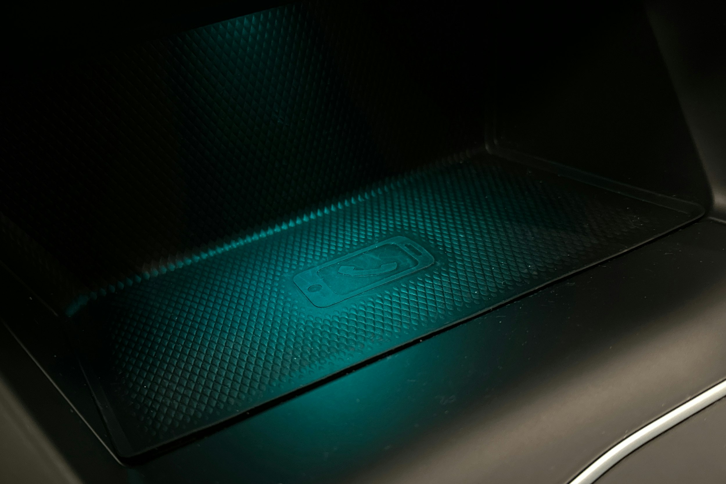 harmaa Volkswagen Golf 2020 kuva 28.