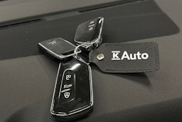 harmaa Volkswagen Golf 2020 kuva 30.