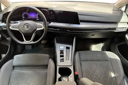 harmaa Volkswagen Golf 2020 kuva 9.