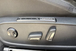 harmaa Volkswagen Golf 2020 kuva 21.