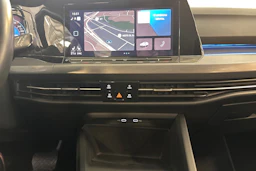 harmaa Volkswagen Golf 2020 kuva 19.