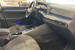 harmaa Volkswagen Golf 2020 kuva 22.