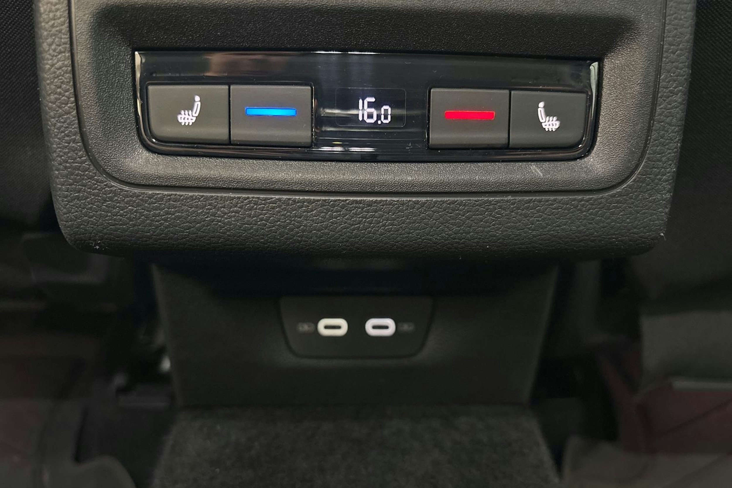 sininen Volkswagen Golf 2020 kuva 16.