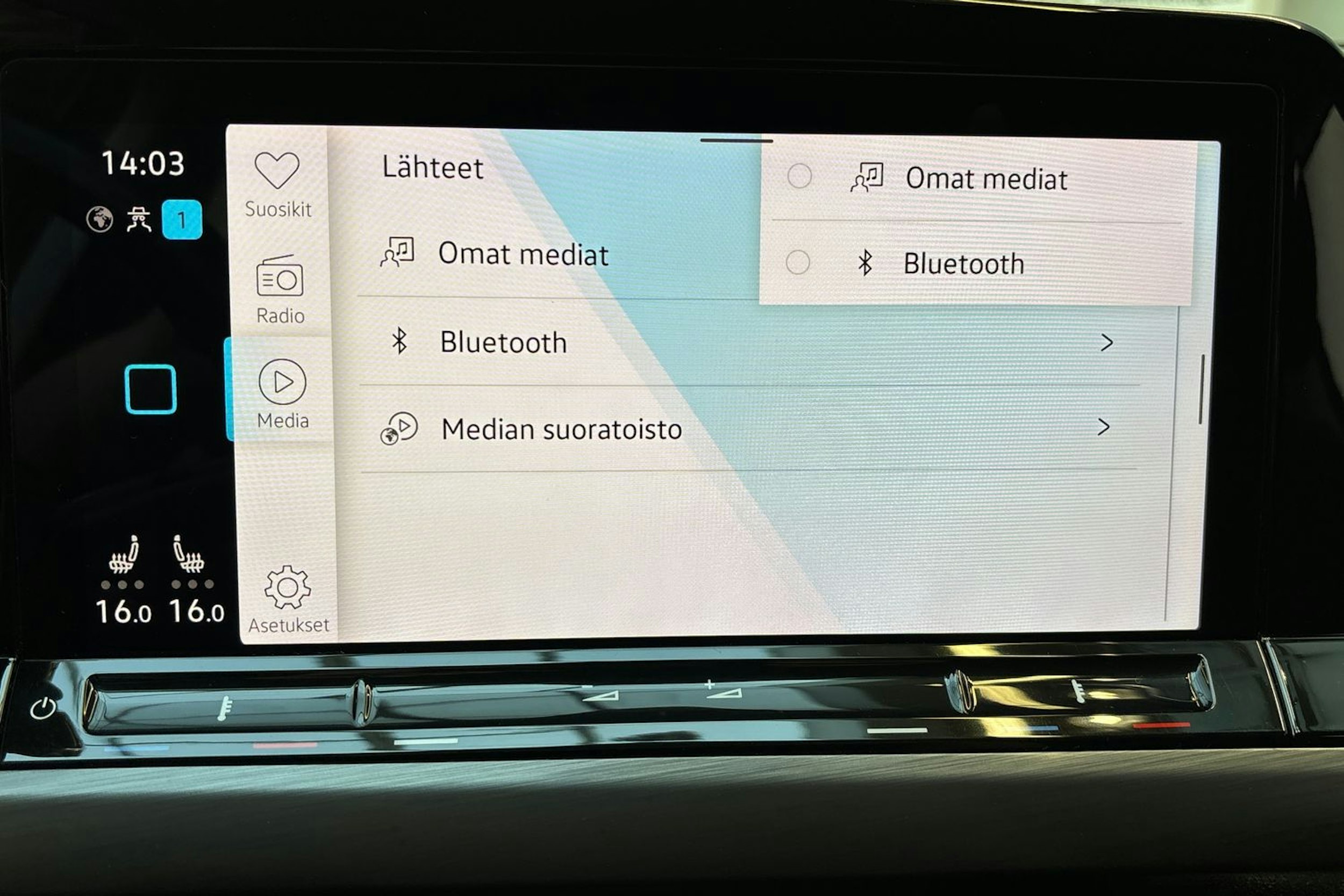 sininen Volkswagen Golf 2020 kuva 23.