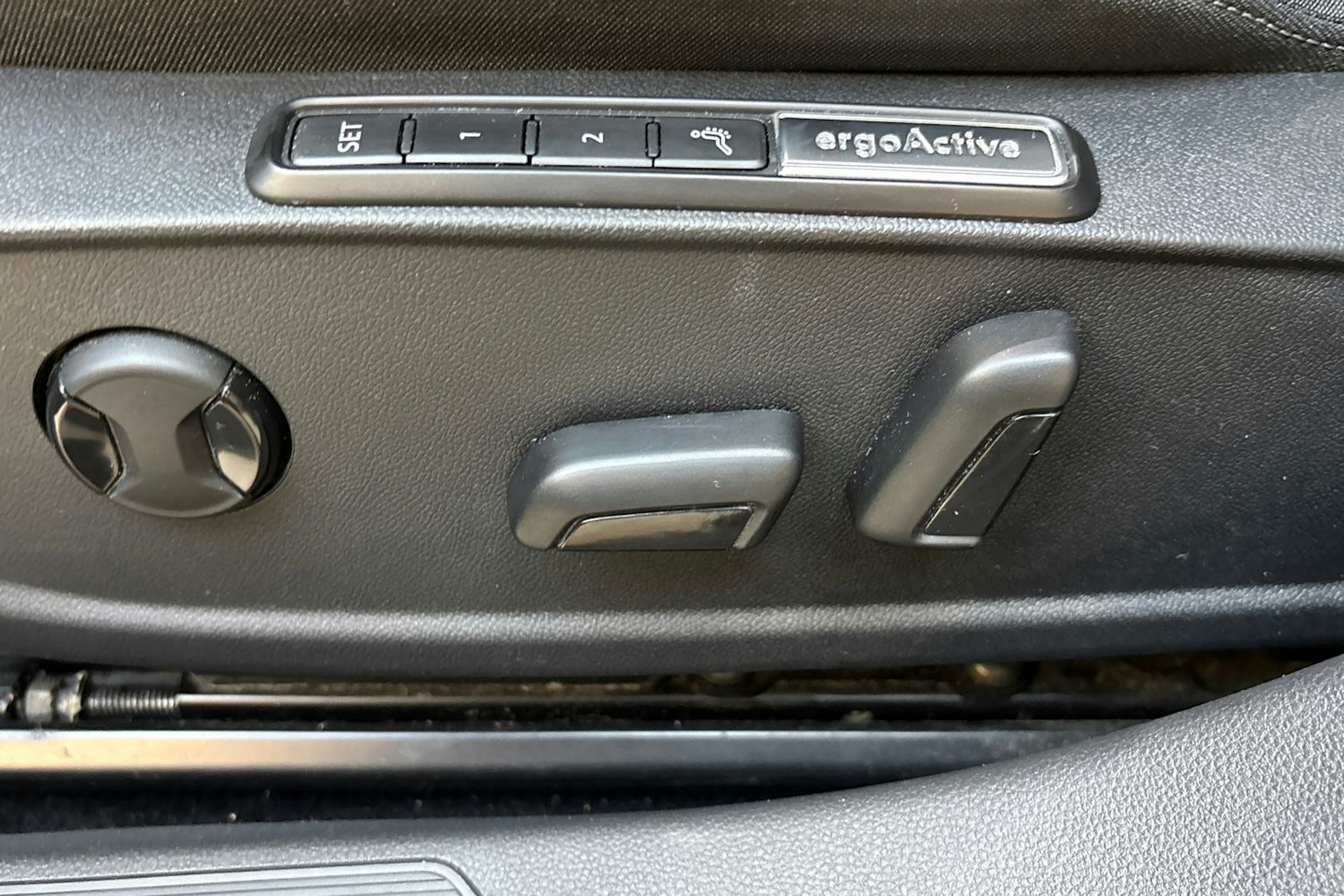 sininen Volkswagen Golf 2020 kuva 26.