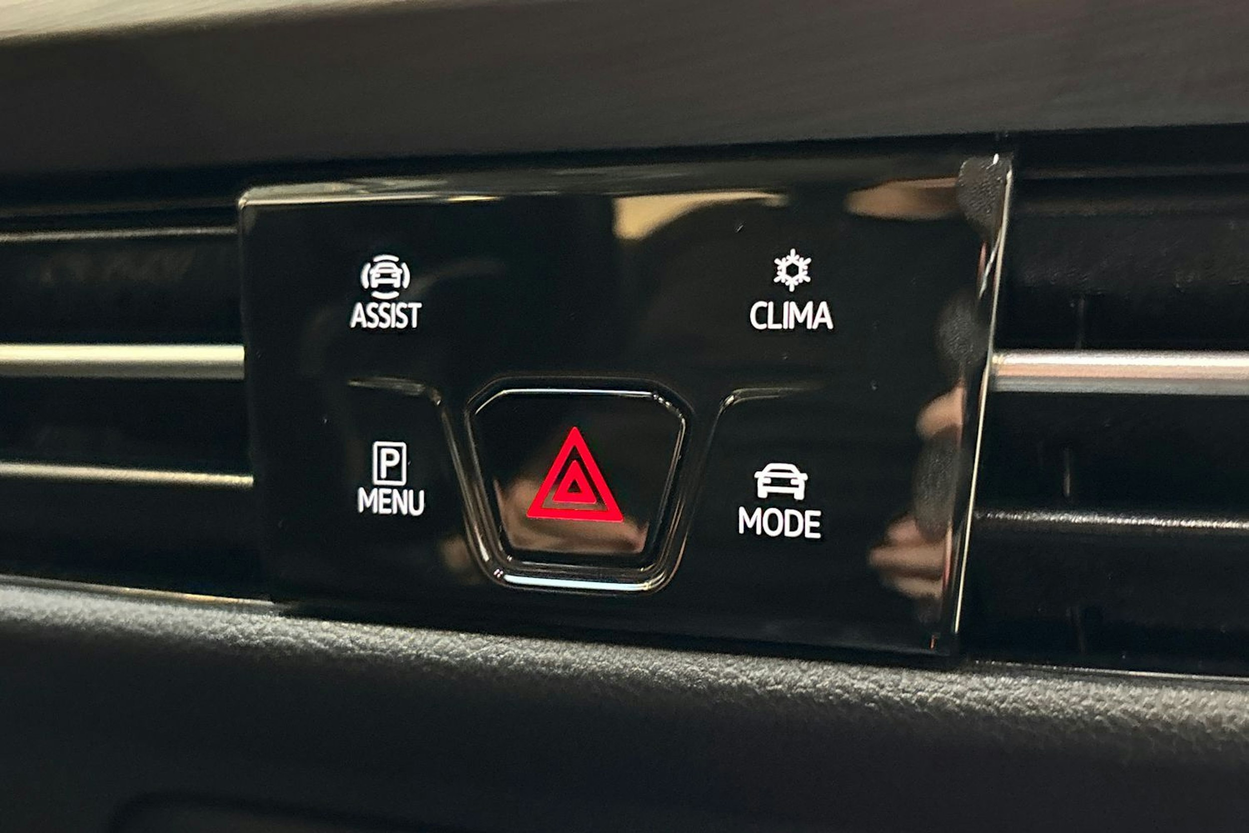sininen Volkswagen Golf 2020 kuva 27.