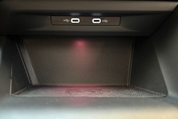 sininen Volkswagen Golf 2020 kuva 28.