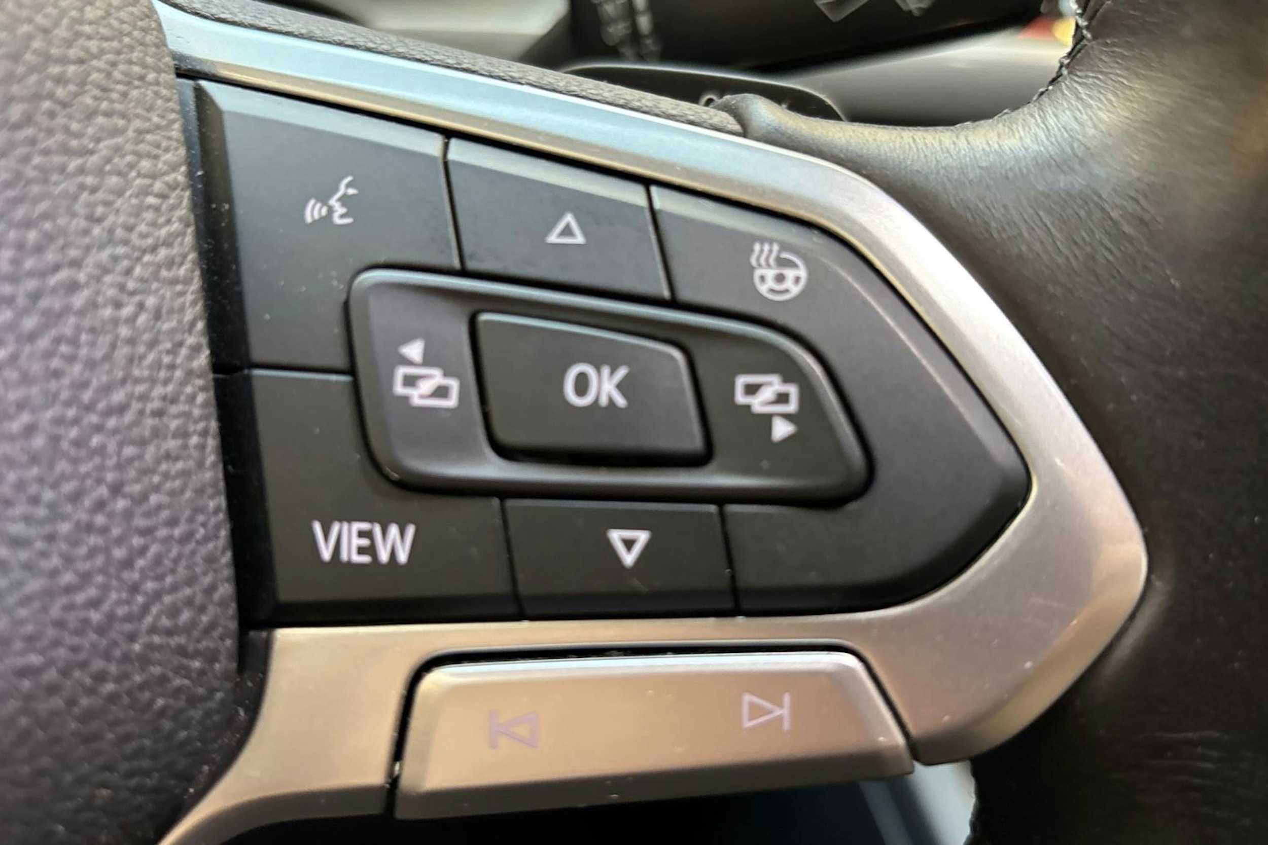 sininen Volkswagen Golf 2020 kuva 31.