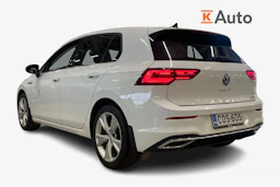 valkoinen Volkswagen Golf 2020 kuva 2.