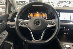 valkoinen Volkswagen Golf 2020 kuva 12.