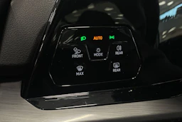 valkoinen Volkswagen Golf 2020 kuva 15.