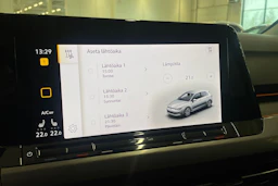 valkoinen Volkswagen Golf 2020 kuva 23.