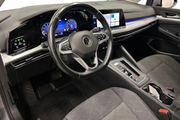 harmaa Volkswagen Golf 2020 kuva 6.