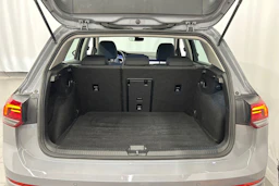 harmaa Volkswagen Golf 2020 kuva 12.