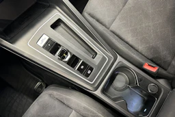 harmaa Volkswagen Golf 2020 kuva 24.