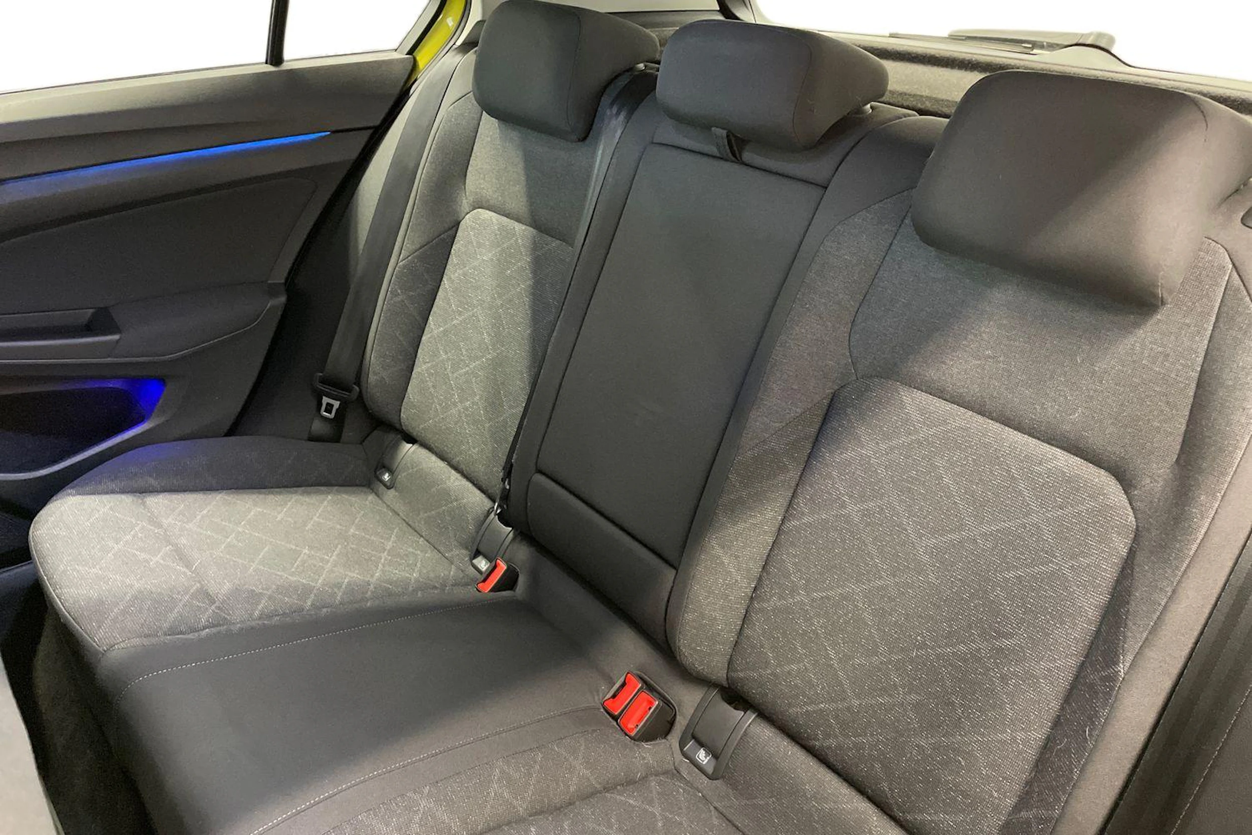 Keltainen Volkswagen GOLF 2020 kuva 8.