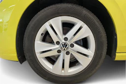 Keltainen Volkswagen GOLF 2020 kuva 9.