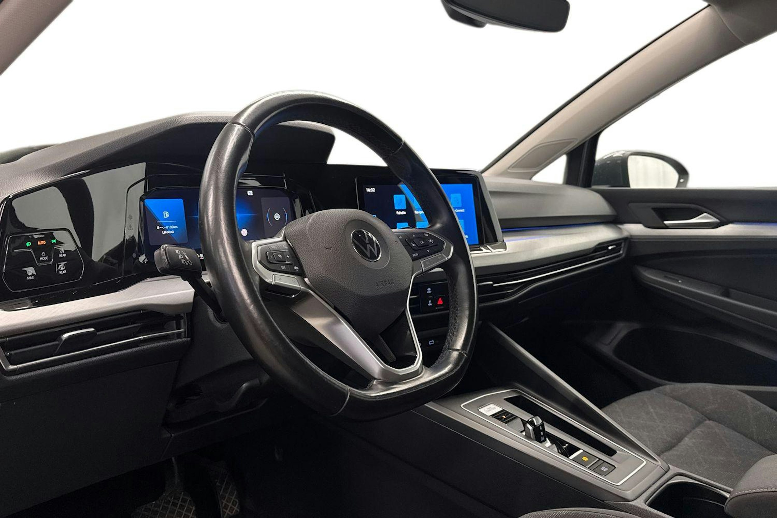 harmaa Volkswagen Golf 2020 kuva 7.