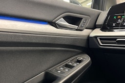 harmaa Volkswagen Golf 2020 kuva 18.