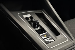 harmaa Volkswagen Golf 2020 kuva 19.