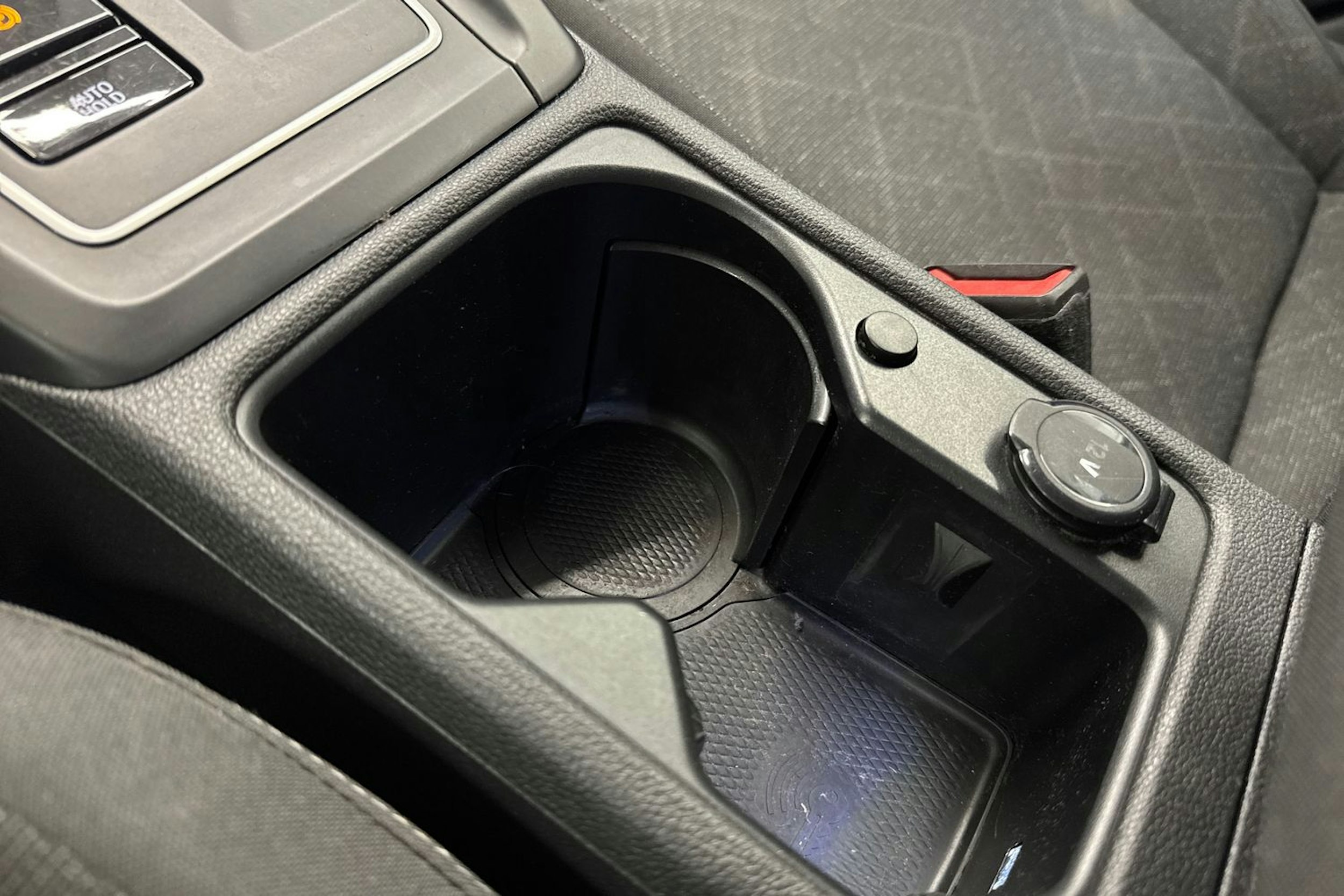 harmaa Volkswagen Golf 2020 kuva 20.