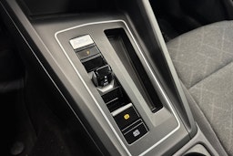 harmaa Volkswagen Golf 2020 kuva 21.