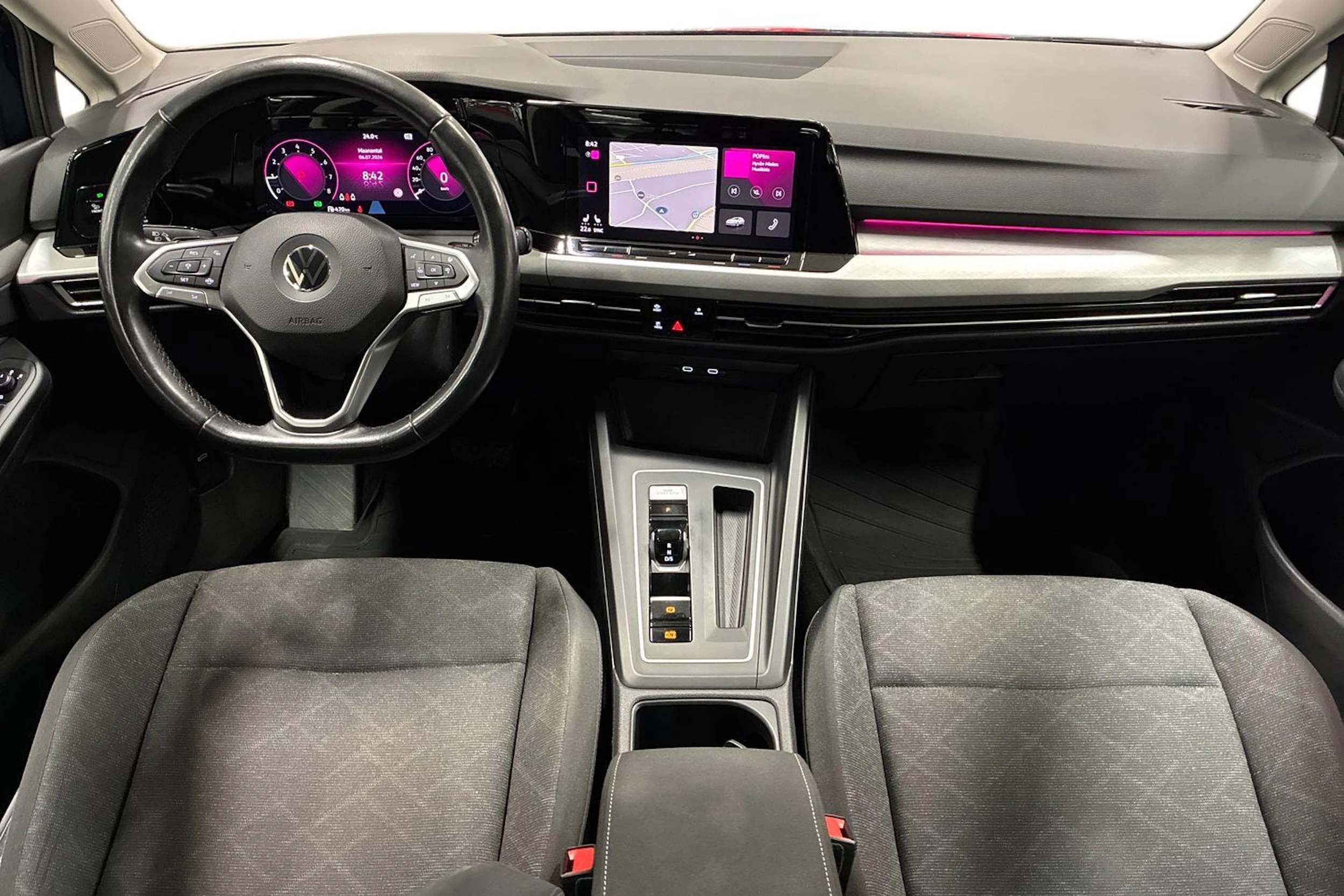 sininen Volkswagen Golf 2020 kuva 7.