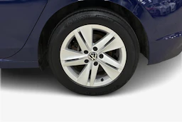 sininen Volkswagen Golf 2020 kuva 9.