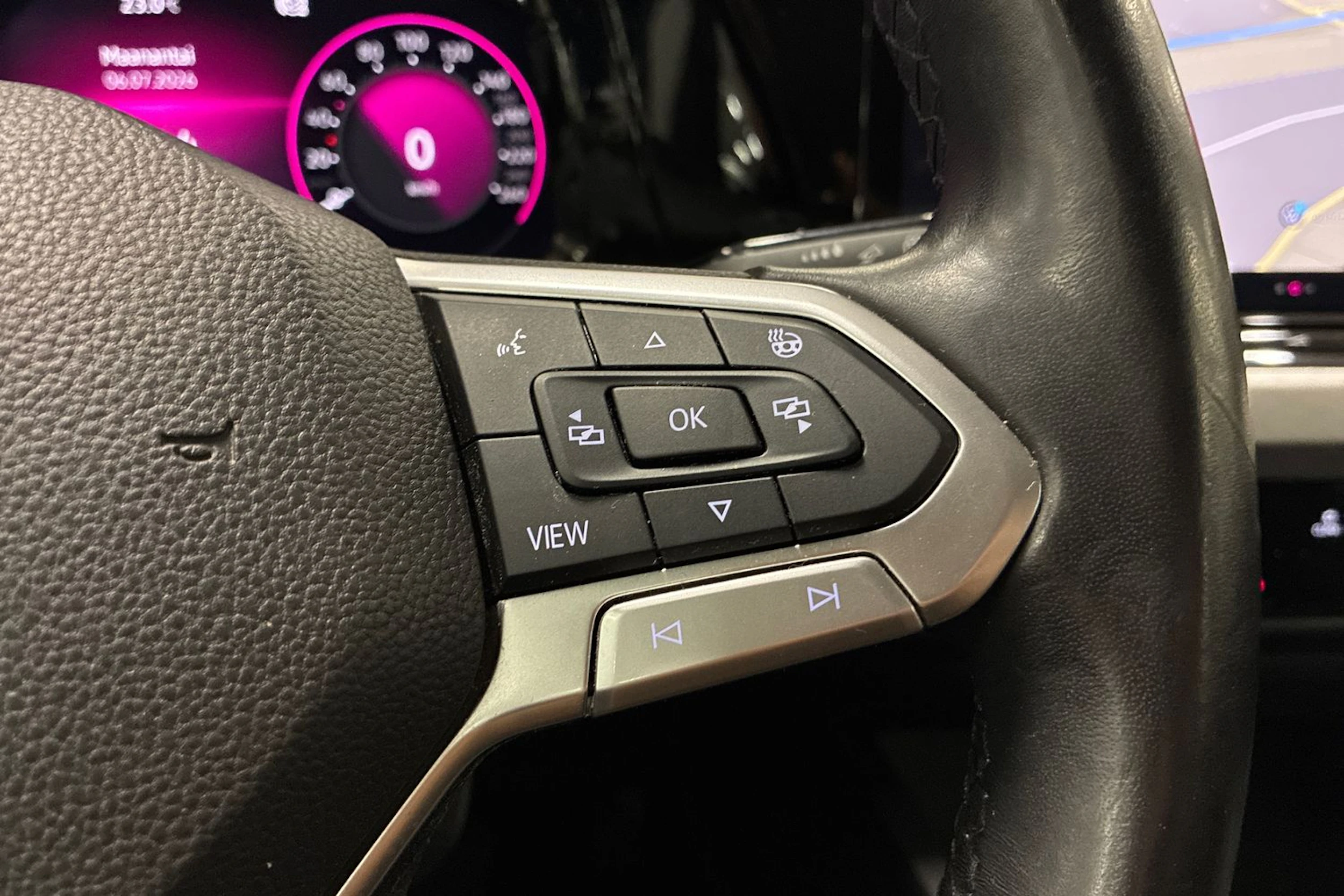 sininen Volkswagen Golf 2020 kuva 15.