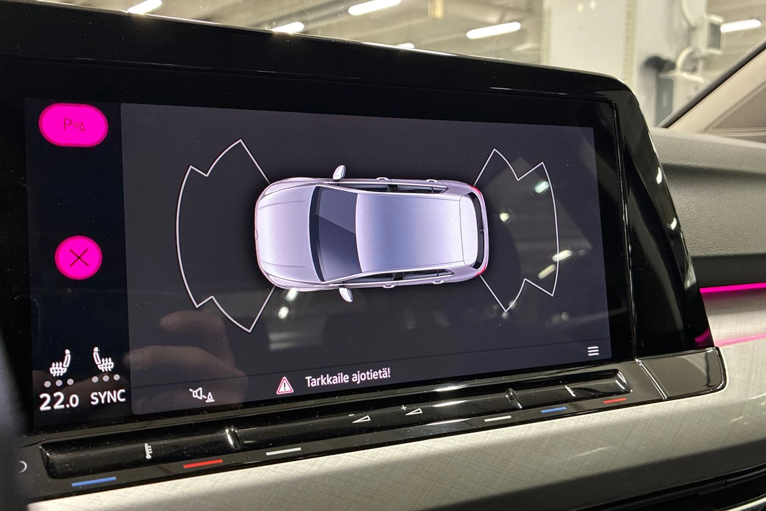 sininen Volkswagen Golf 2020 kuva 21.