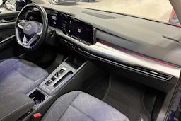 sininen Volkswagen Golf 2020 kuva 27.