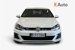 valkoinen Volkswagen Golf 2020 kuva 5.
