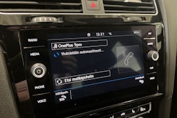 valkoinen Volkswagen Golf 2020 kuva 23.