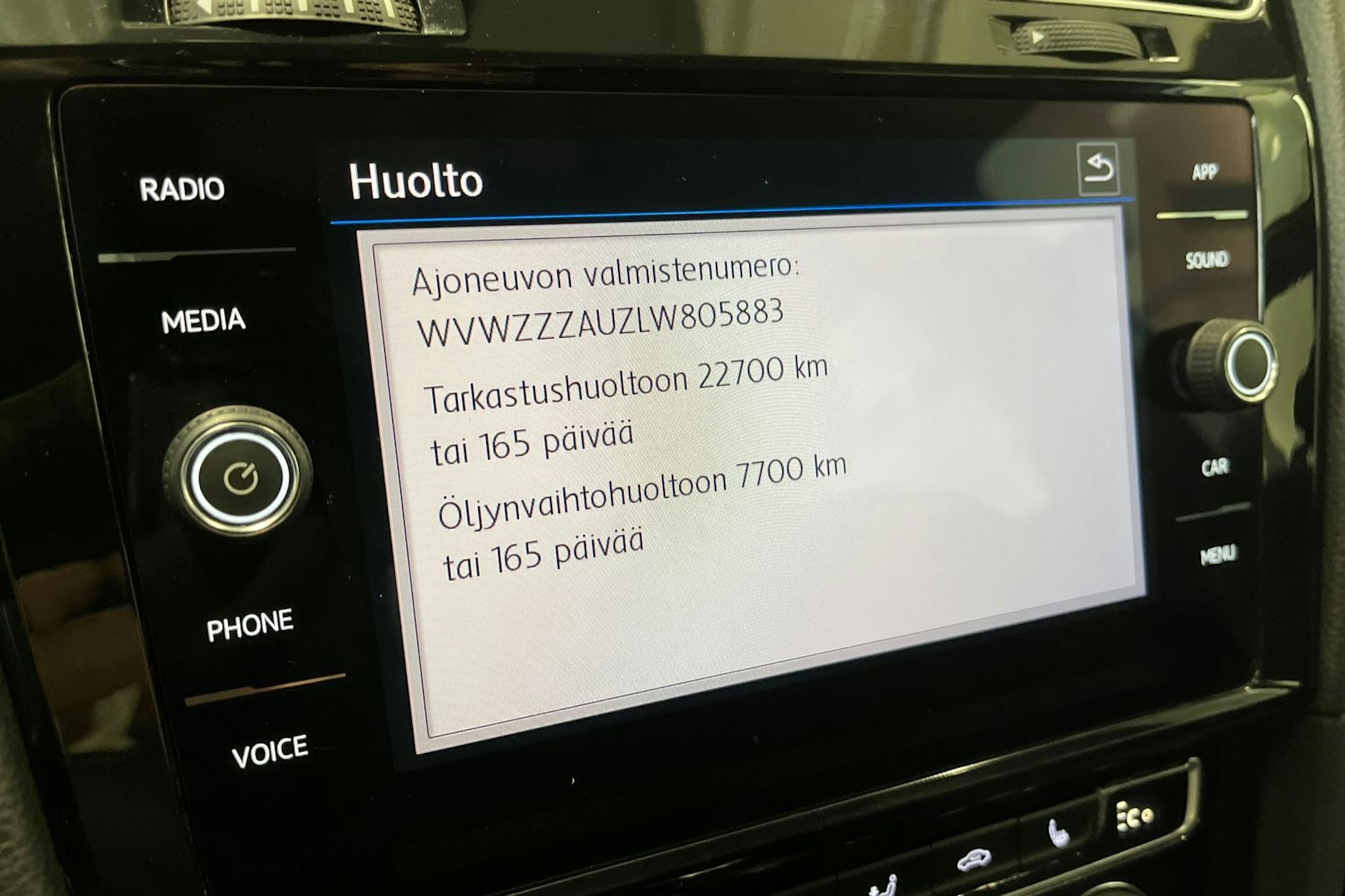 valkoinen Volkswagen Golf 2020 kuva 26.