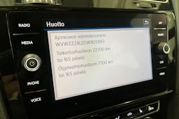 valkoinen Volkswagen Golf 2020 kuva 26.