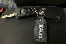 valkoinen Volkswagen Golf 2020 kuva 31.