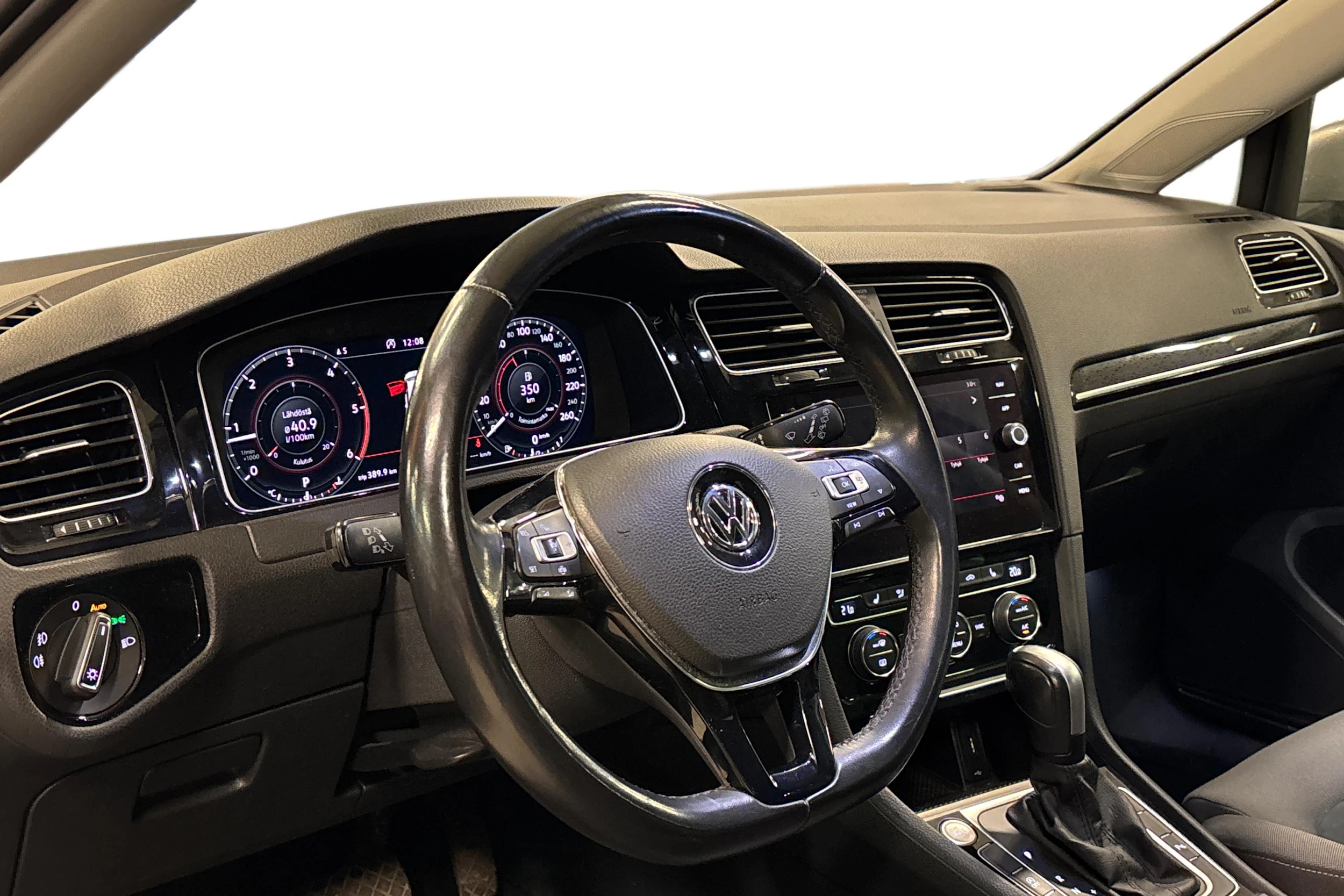 harmaa Volkswagen Golf 2020 kuva 3.