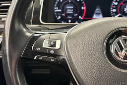 harmaa Volkswagen Golf 2020 kuva 14.